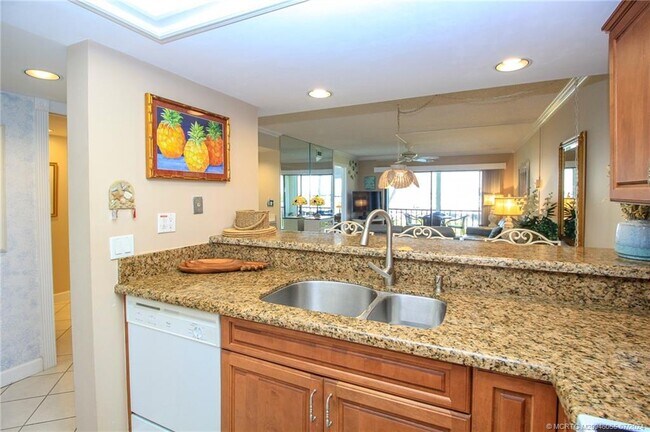 Photo - 350 NE Edgewater Dr Unit 202