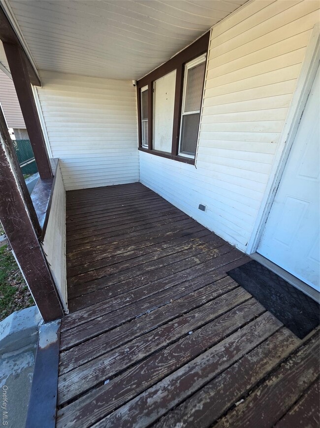 Photo - 185 S Franklin St