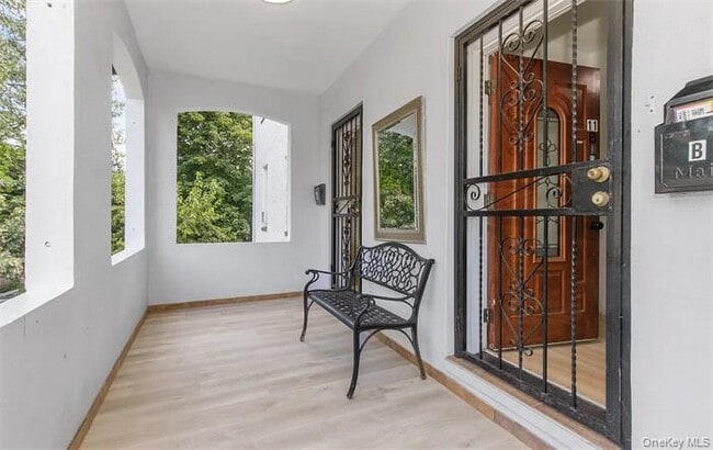 Photo - 11 Floyd Pl Unidad A