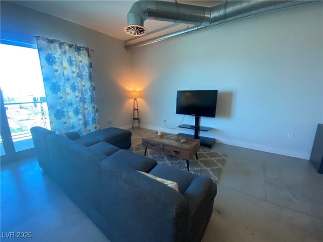 Building Photo - 200 Hoover Ave Unit 1212