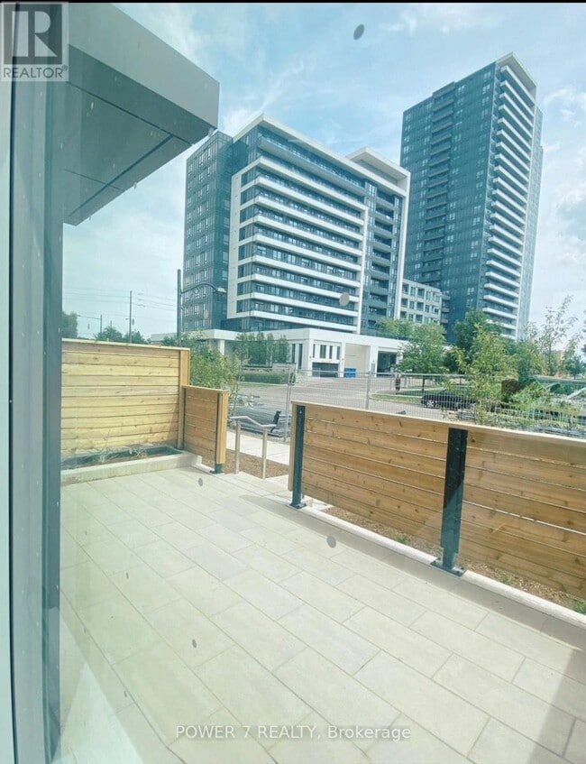 Photo - 8 Beverley Glen Blvd Unit D112