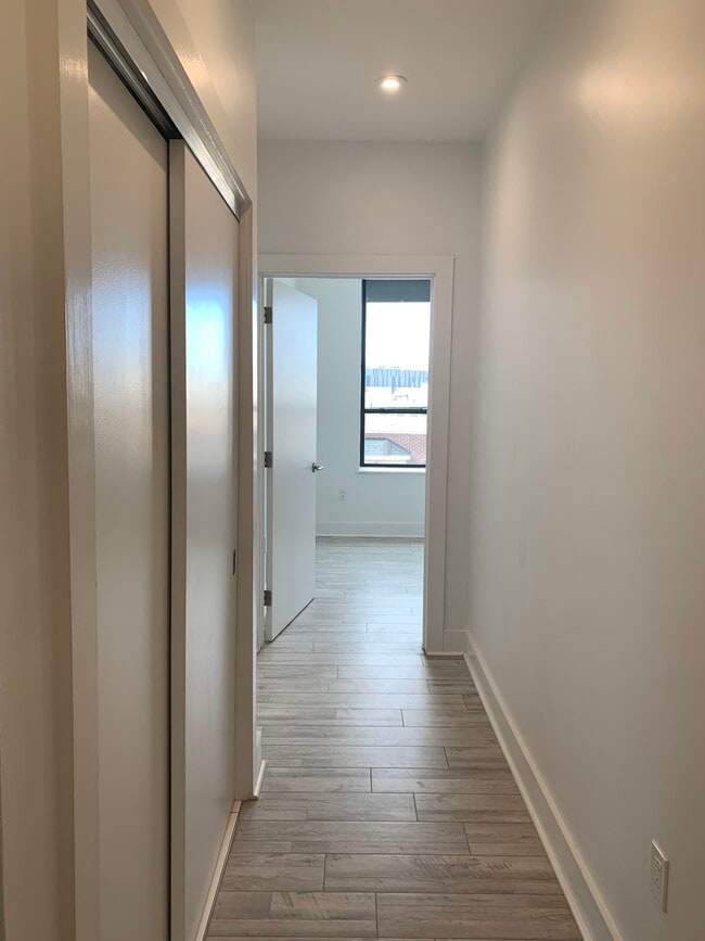 Photo - 1169 Hope St Unit 2A