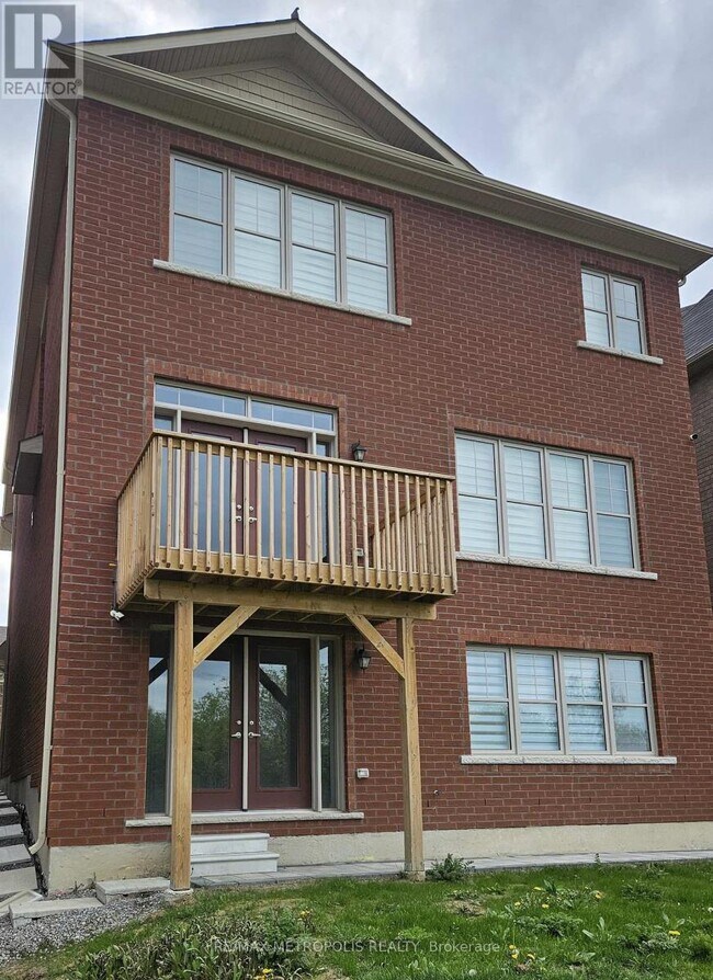 Photo - 99 Bremner St