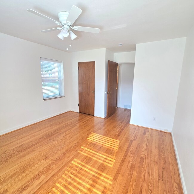 Photo - 6200 Nagel Ave Unit 2n