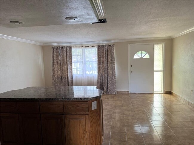 Photo - 10836 Leeds Rd