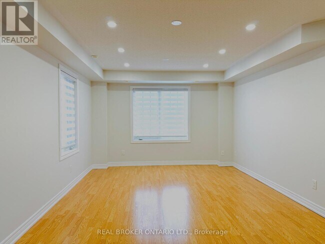 Photo - 9948 McCowan Rd