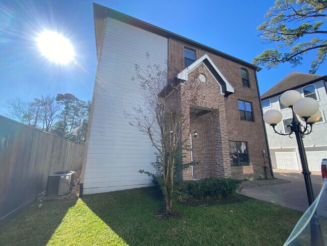 Photo - Beautifully maintained 3-bedroom, 3.5-bath townhome