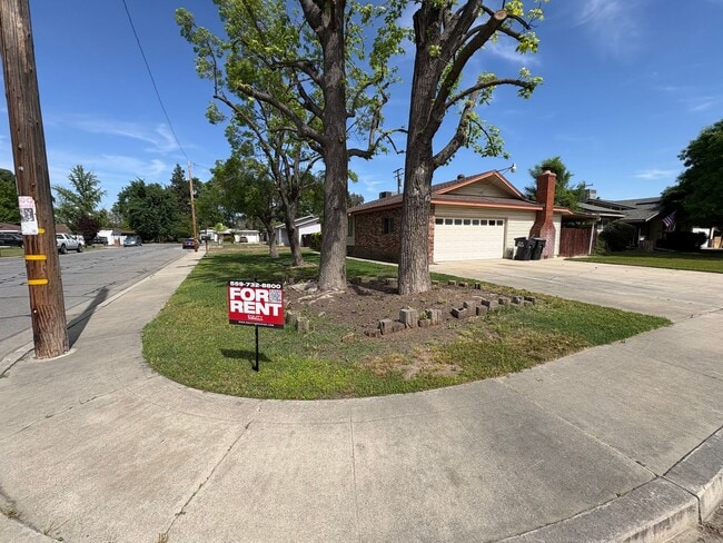 Photo - Corner lot home near Shopping Center Available Now!