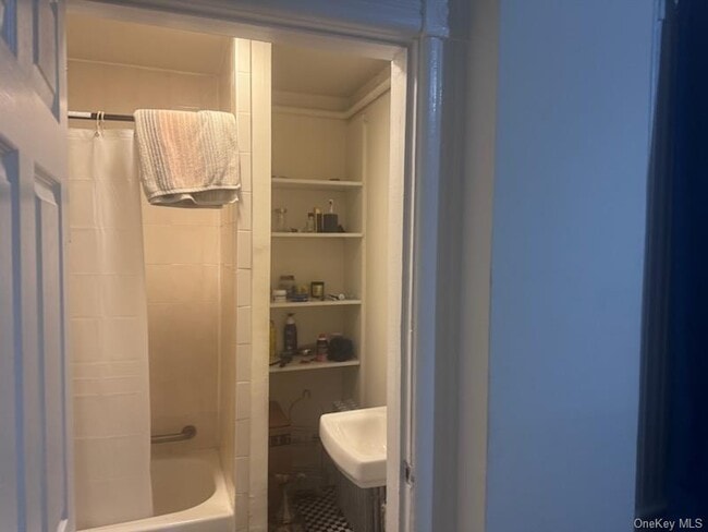 Photo - 72 Jerusalem Ave