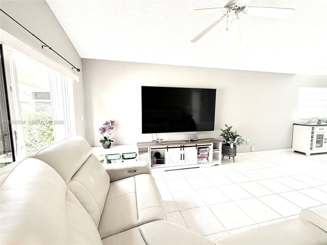 Photo - 4128 Sapphire Terrace