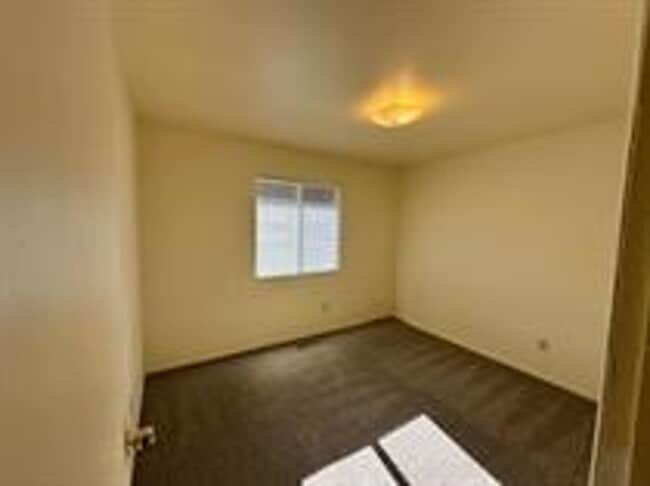 Photo - 1625 Palm Dr Unit 2