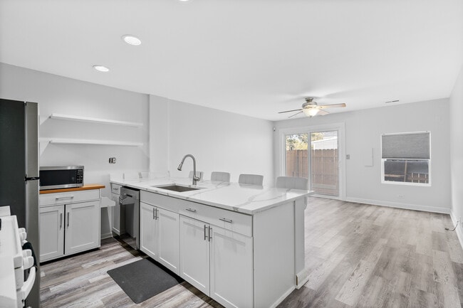 Photo - 1726 N Kedzie Ave