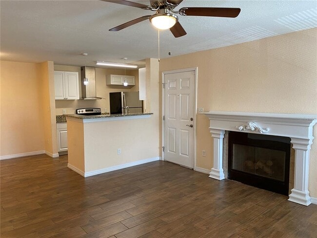 Photo - 5600 Devonbriar Way Unit 206