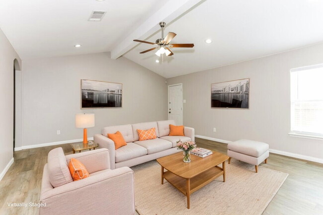 Photo - 10041 Silent Hollow Dr