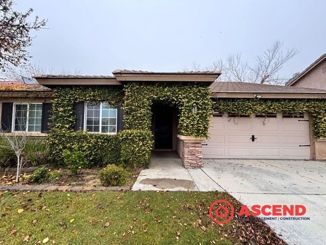 Building Photo - Beautiful NW Bakersfield Home | Cul-de-Sac Living + Solar