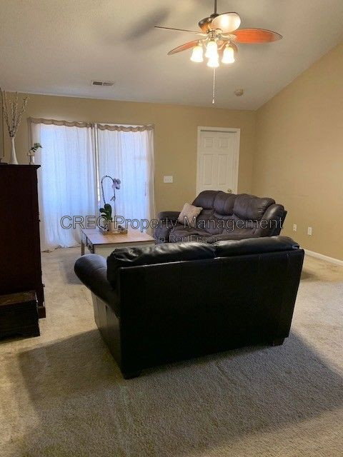 Photo - 5024 Holdsworth Dr
