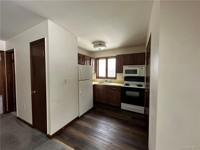 Photo - 15 Kelly Ln Unit D