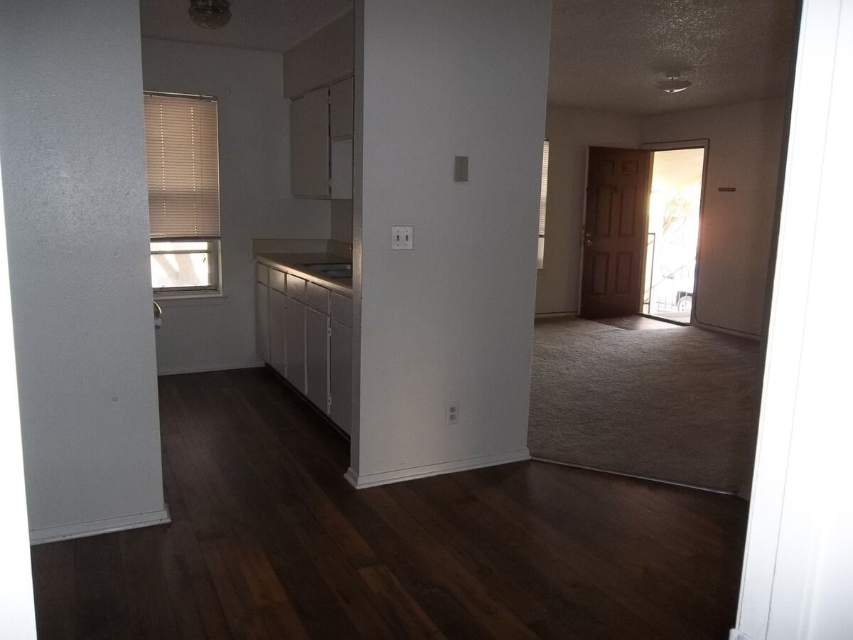 Photo - 1107 Whitney Pl Dr