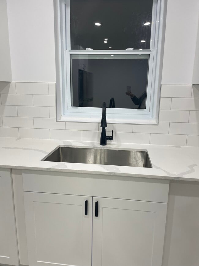 Photo - 5830 Ch De La Côte-Saint-Luc