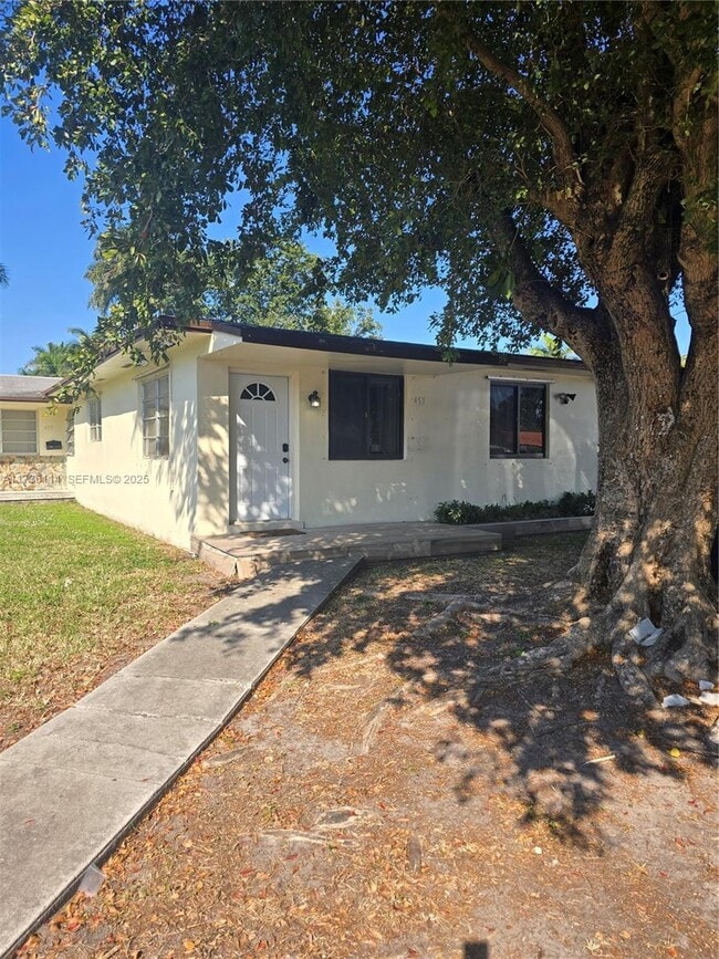 Photo - 457 NE 140th St Unit 1