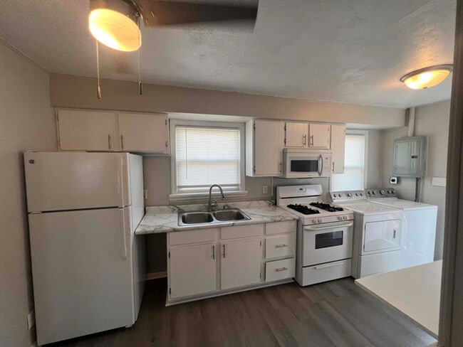 Photo - 1842 28th Ave