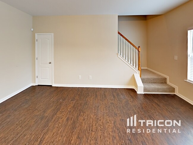 Photo - 11051 Southwood Dr