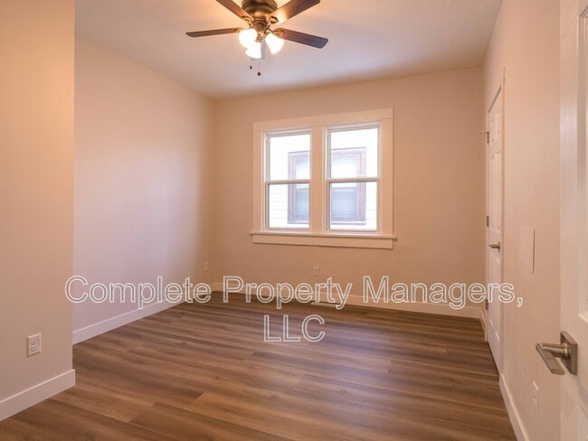 Photo - 821 Jefferson Ave