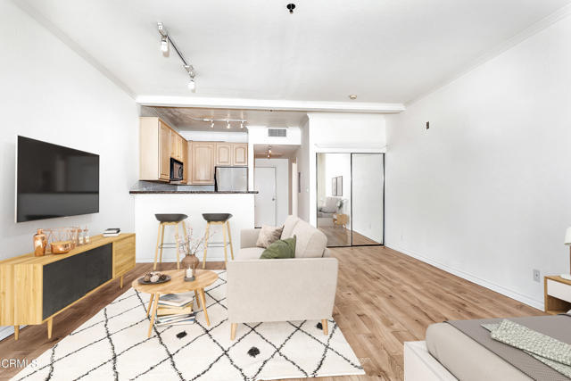 Building Photo - 300 N El Molino Ave Unit 210