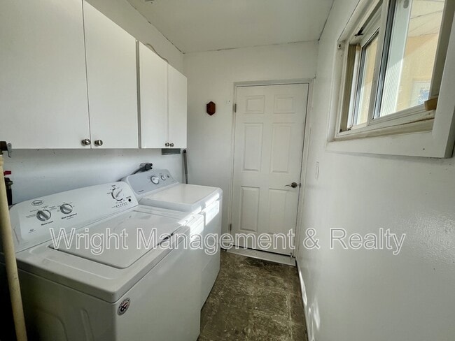 Photo - 5254 Brody Blvd