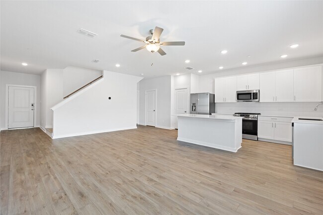 Photo - 8115 Danson Ln