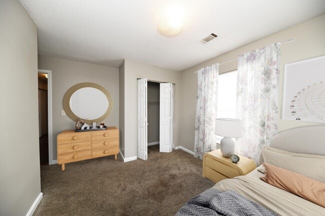 Acogedora suite de dormitorio - Woodglen Village