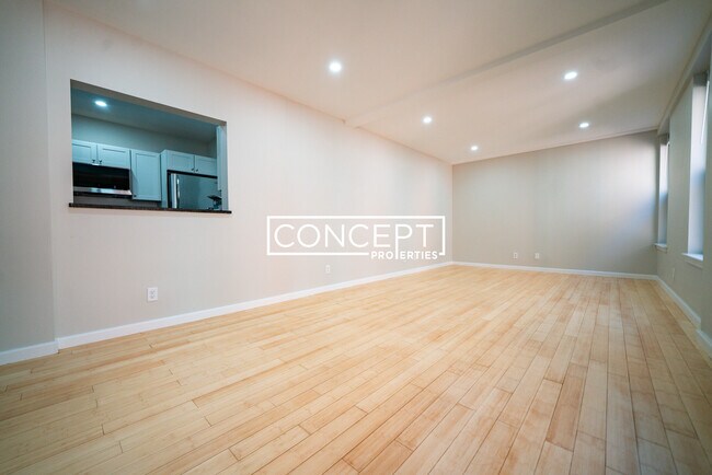 Photo - 1661 Washington St Unit 303