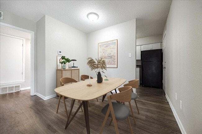 Macon Crossing Apartments