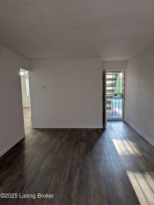 Photo - 3224 Springfield Dr