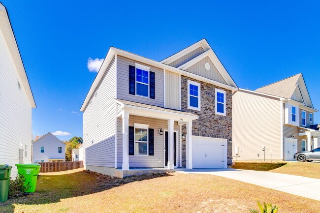 Photo - 246 Honey Hill Way