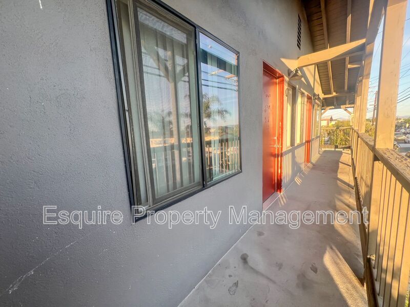 Photo - 309 HILL LLC Hl Unit 327 #C