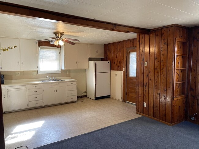 Photo - 339 N Abbie St Unit 1