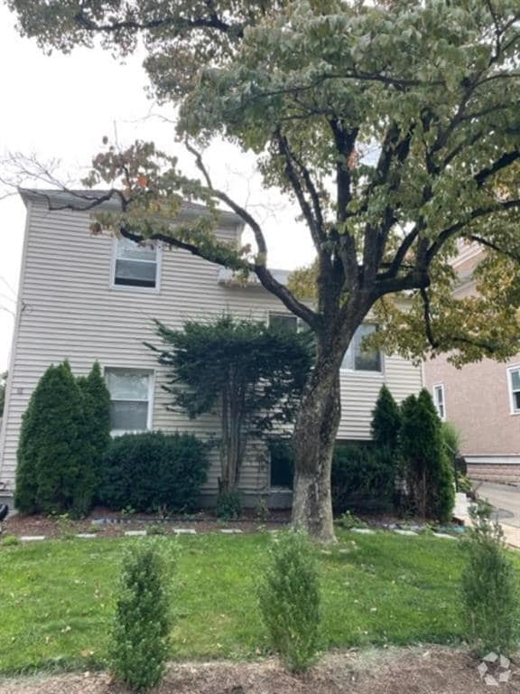 Building Photo - 52 Parkway Rd Rental