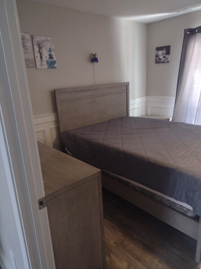 Photo - 2092 River Rd Unit 5