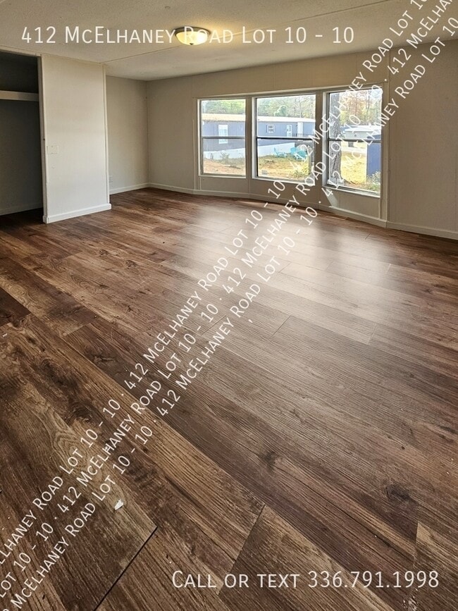 Photo - 412 McElhaney Rd