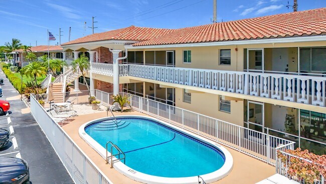 Photo - 2121 NE 68th St Unidad APT 109