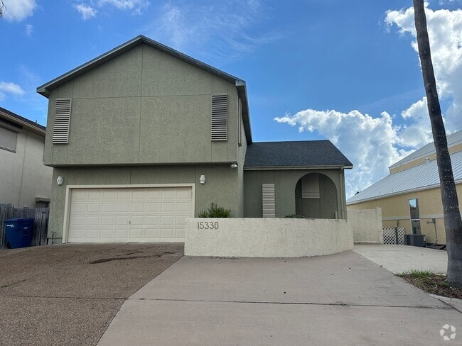 Building Photo - ISLAND LIVING! Rental