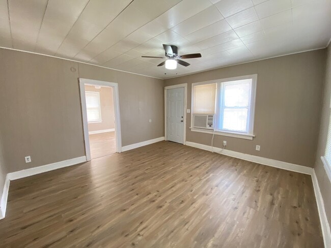 Photo - 1345 SW 27th St