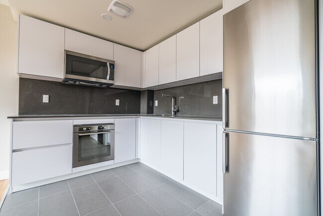 Photo - 25 Eccleston Dr Unit 403