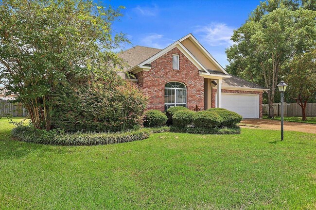 Photo - 108 Turnberry Cv