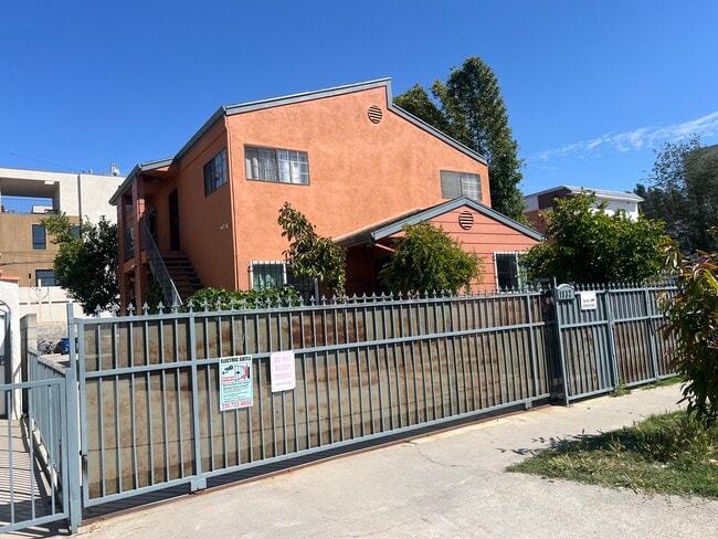 Building Photo - 1832 S Curson Ave Unit 1