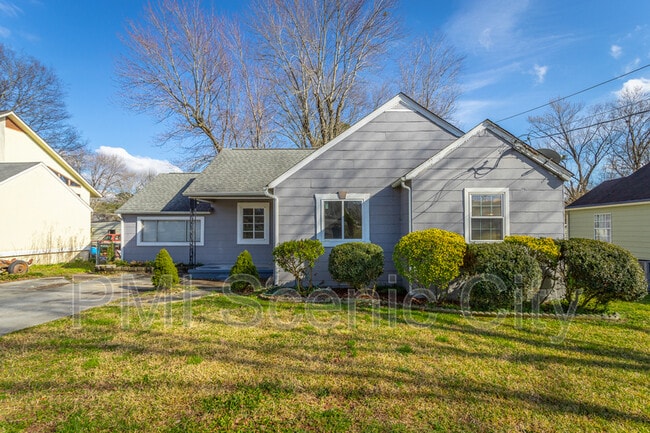 Photo - 210 Chickamauga Rd