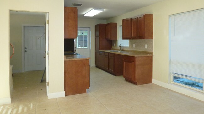 Photo - 1313 Roger Babson Rd