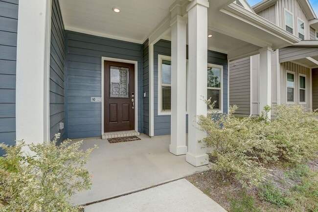Photo - AVAILABLE NOW - Like-New 4-Bedroom Home with Loft & First-Floor Primary | Near Downtown Fort Worth
