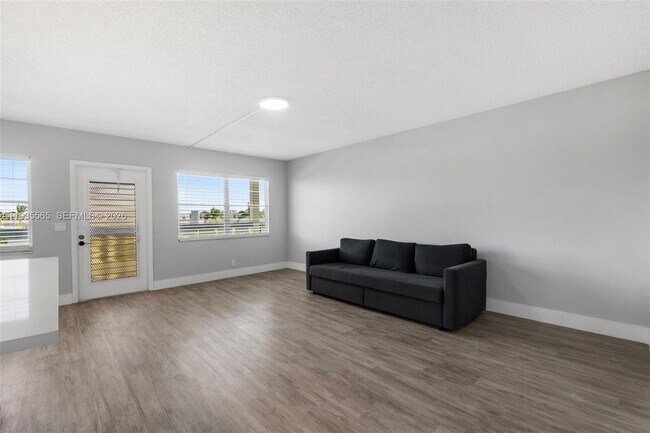 Photo - 4025 Yarmouth E Unit 4025